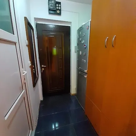Studio Near Coresi Mall * Брашов